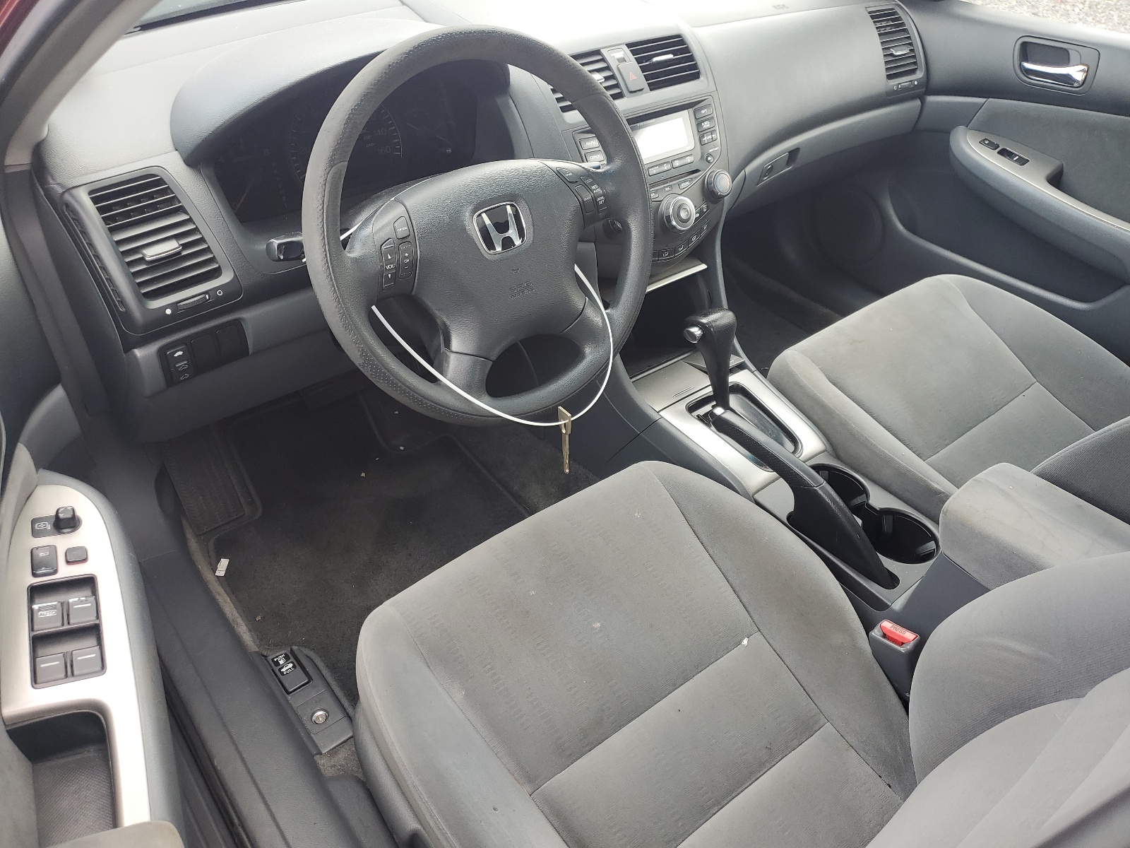 1HGCM56745A080621 2005 Honda Accord Ex