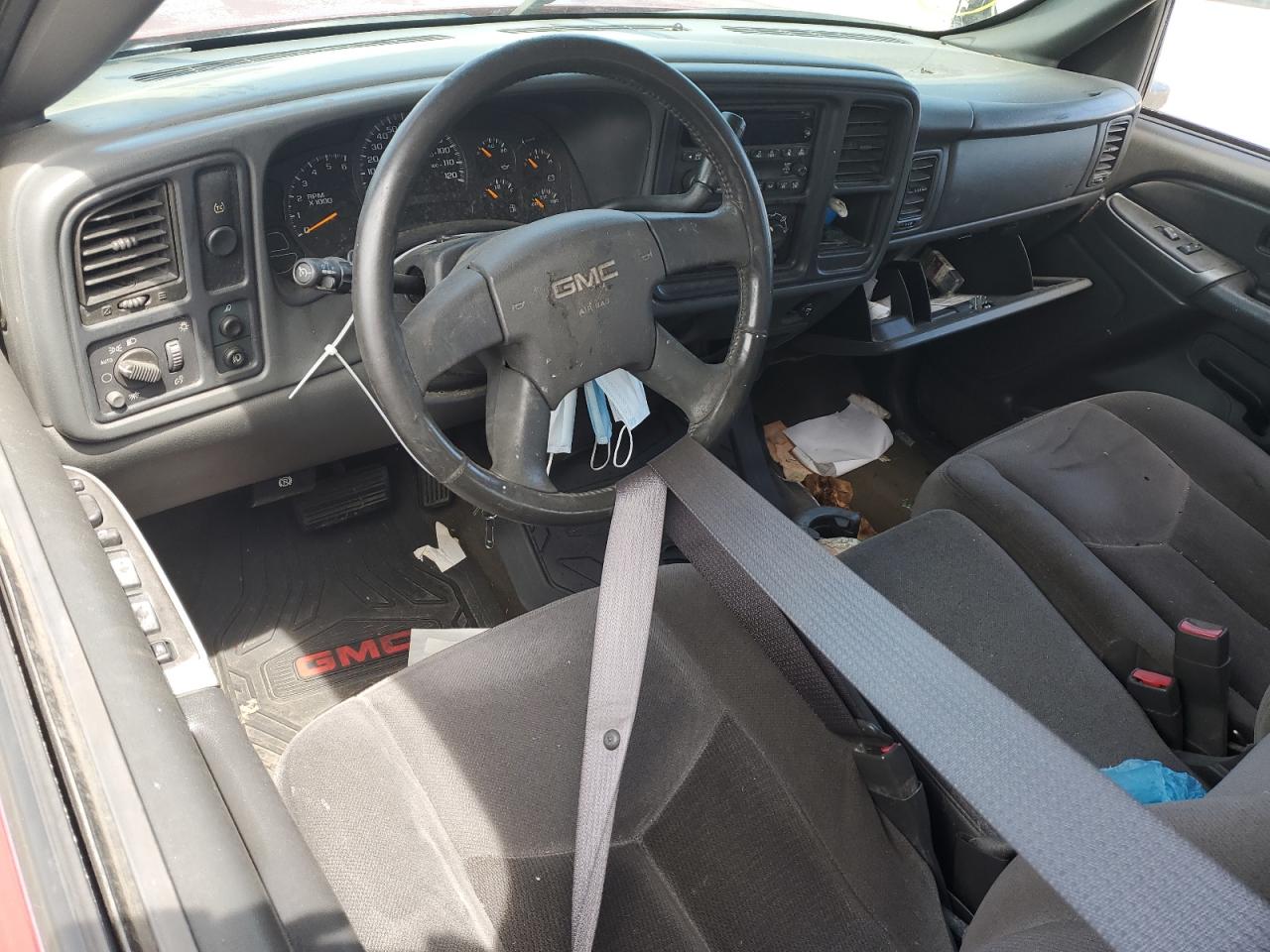 2004 GMC New Sierra C1500 VIN: 2GTEC13T841375282 Lot: 57289594