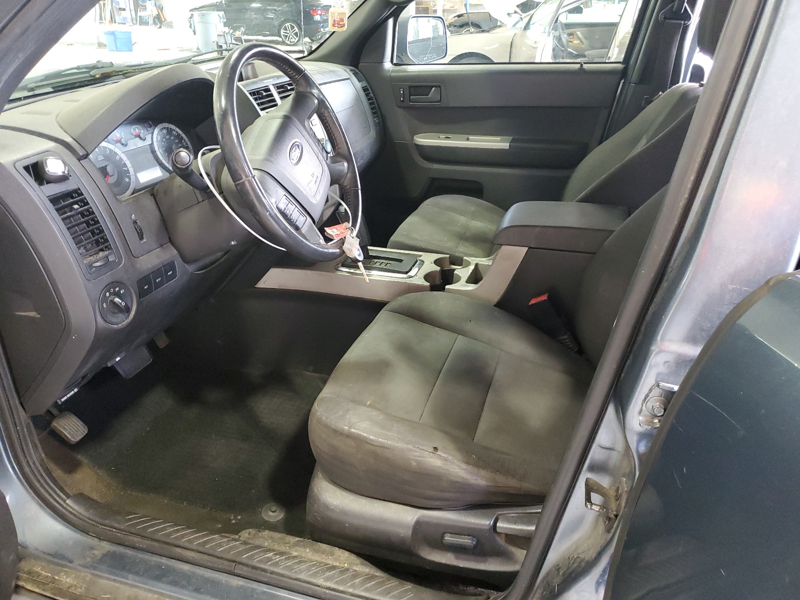 1FMCU9DG3BKA65604 2011 Ford Escape Xlt