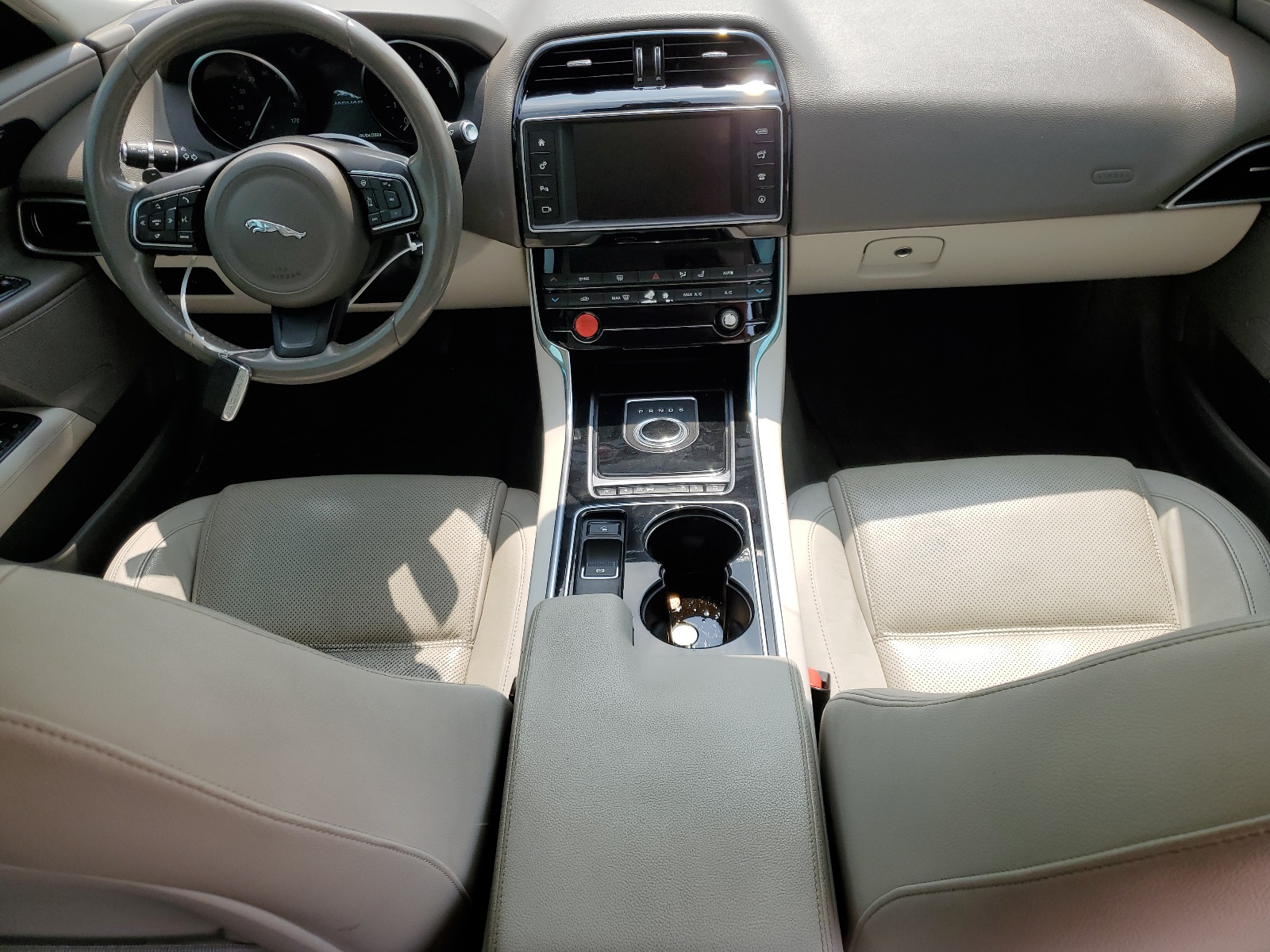 SAJAE4BG4HA963756 2017 Jaguar Xe Prestige