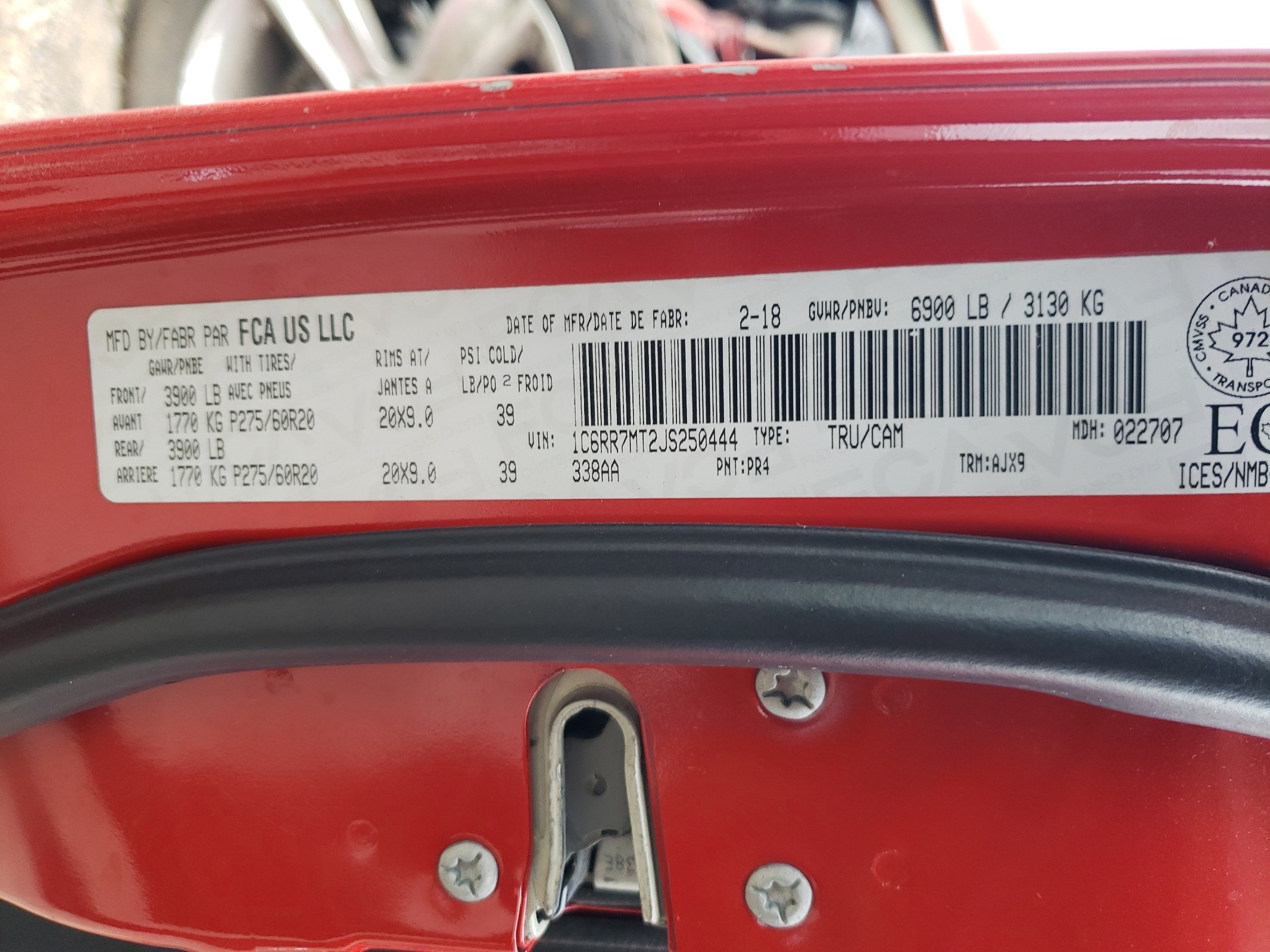 1C6RR7MT2JS250444 2018 Ram 1500 Sport