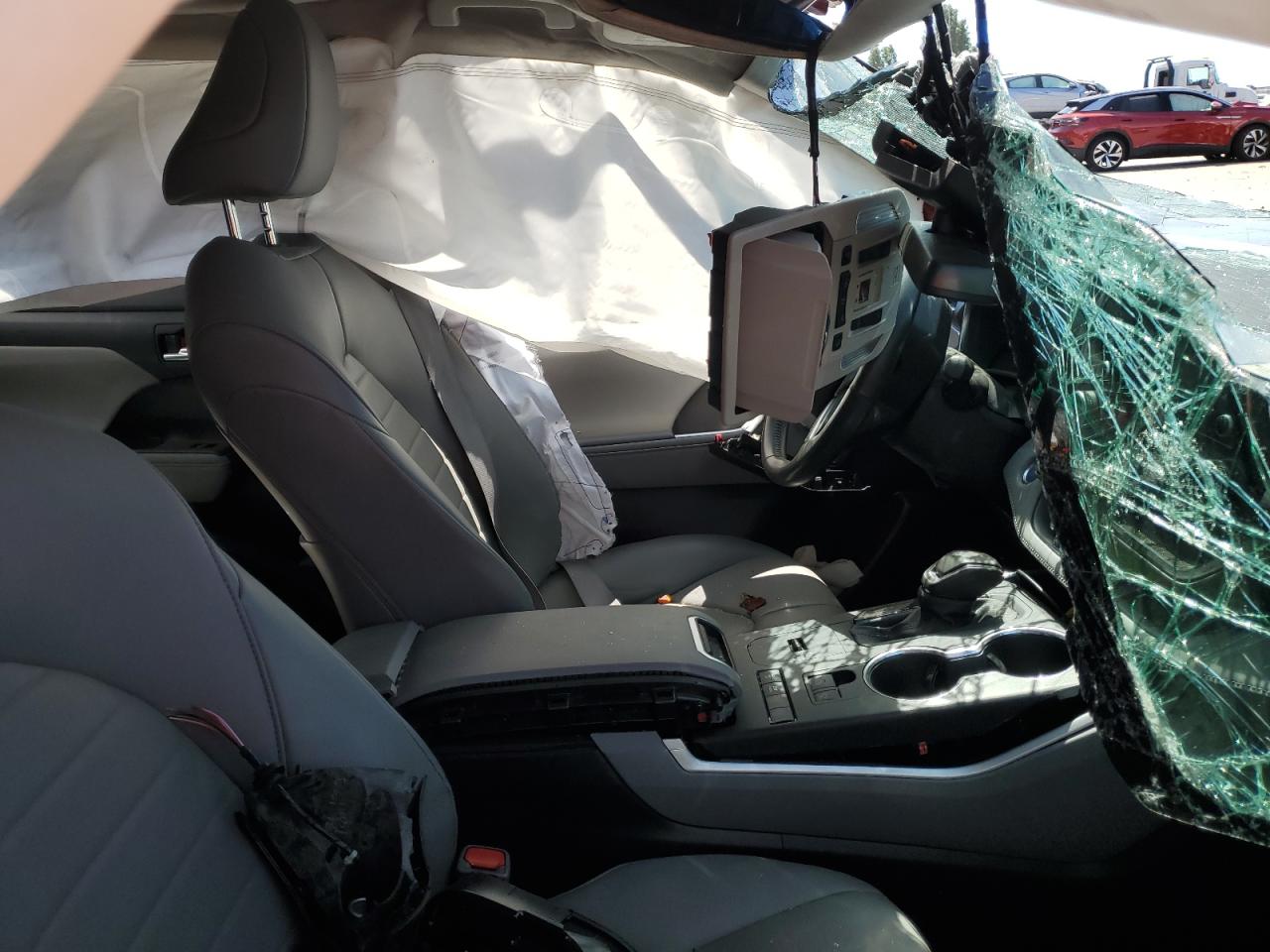 2021 Toyota Highlander - Image 7