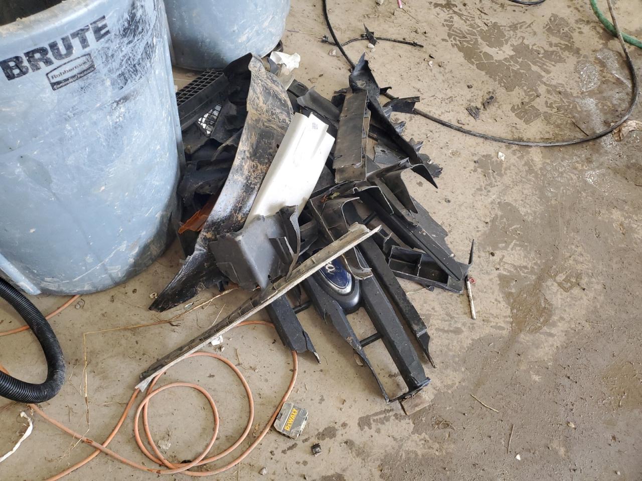 2011 Ford Econoline E350 Super Duty Van VIN: 1FTSE3EL0BDA84511 Lot: 60937004