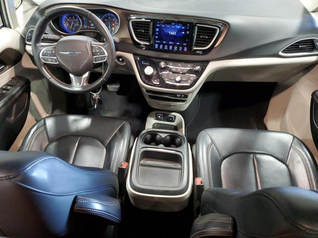  CHRYSLER PACIFICA 2017 Сріблястий