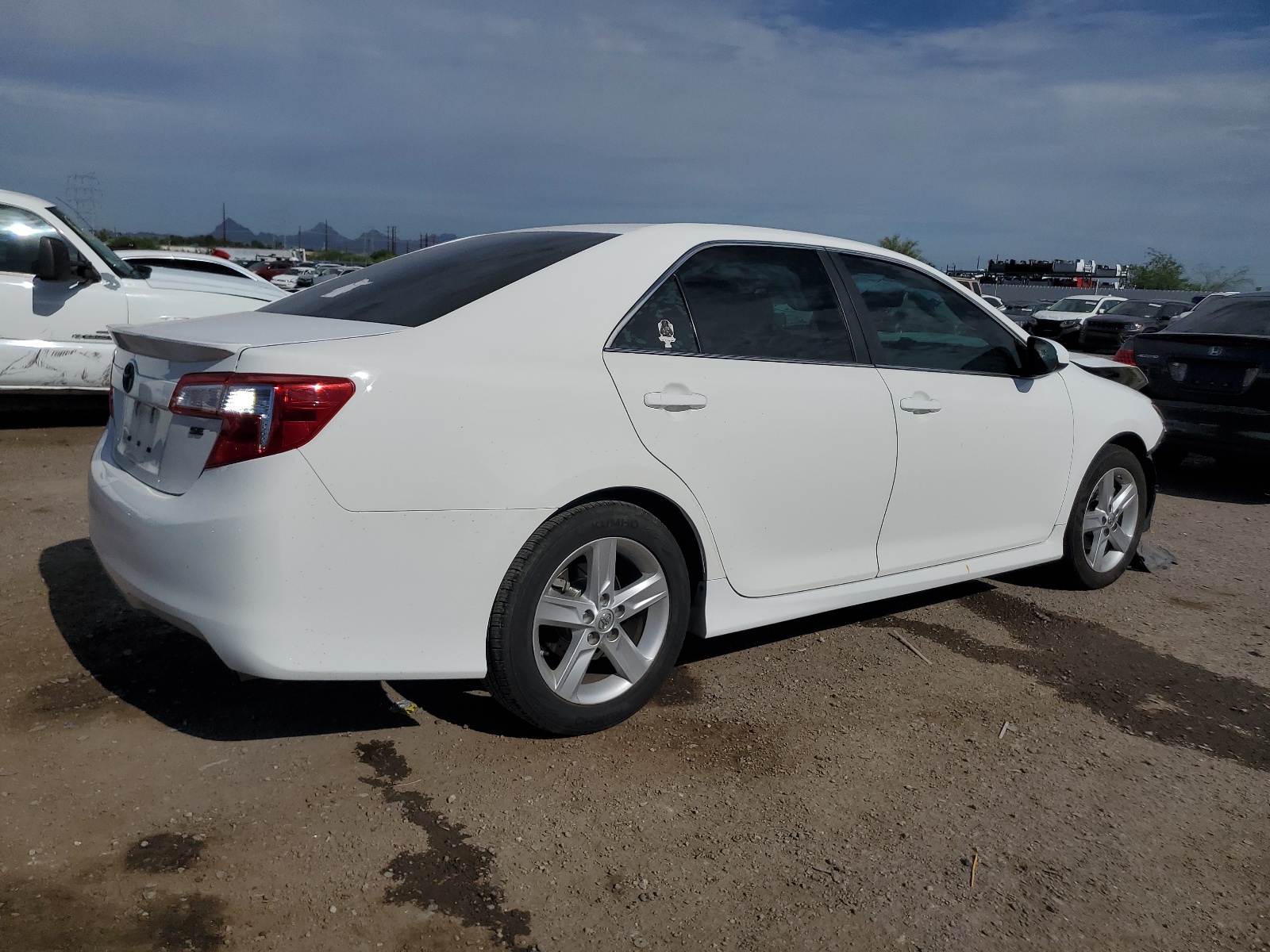 2014 Toyota Camry L vin: 4T1BF1FK0EU796377