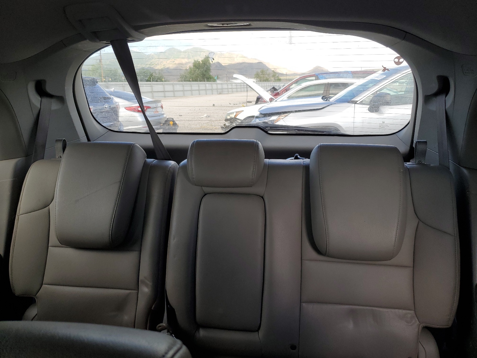 5FNRL5H92BB033732 2011 Honda Odyssey Touring