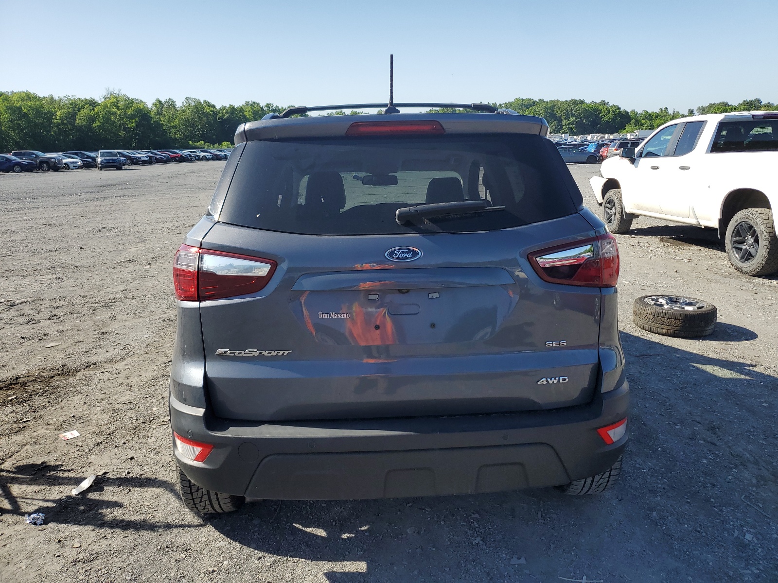 MAJ6P1CL5JC245450 2018 Ford Ecosport Ses