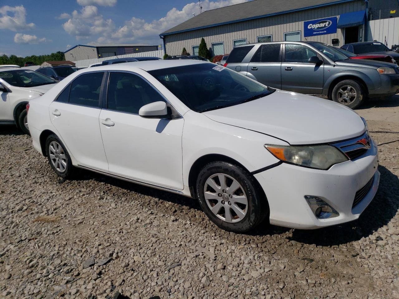 VIN 4T1BF1FK5DU221822 2013 TOYOTA CAMRY no.4