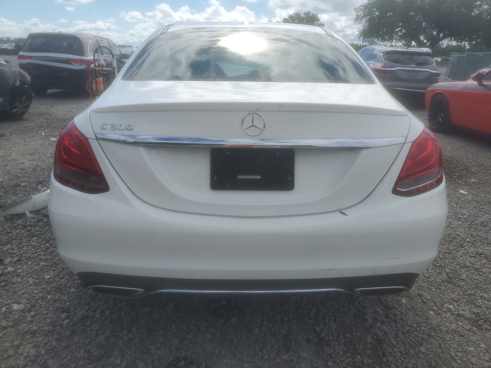 55SWF4JBXJU255465 2018 Mercedes-Benz C 300