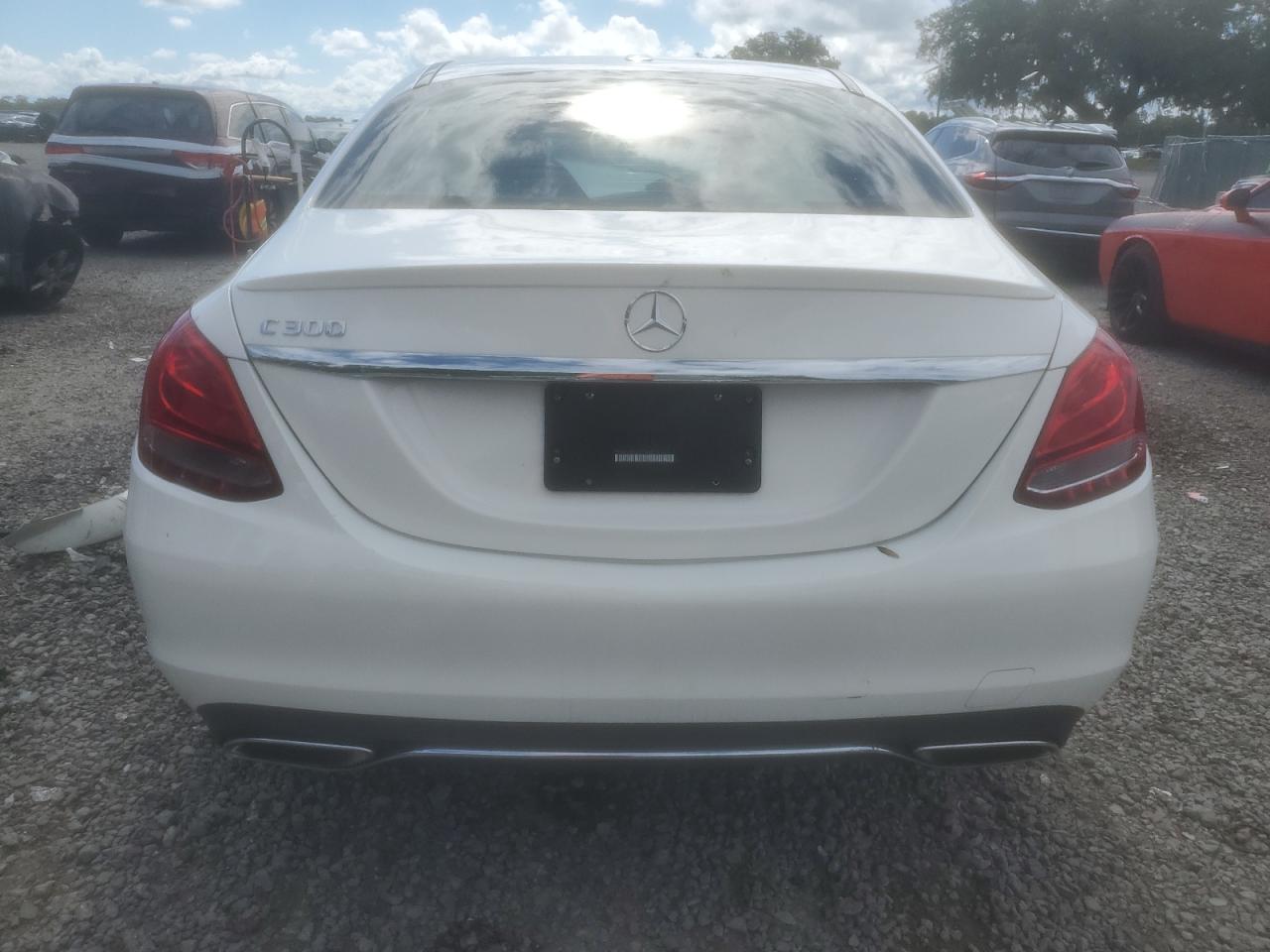 2018 Mercedes-Benz C 300 VIN: 55SWF4JBXJU255465 Lot: 60846004