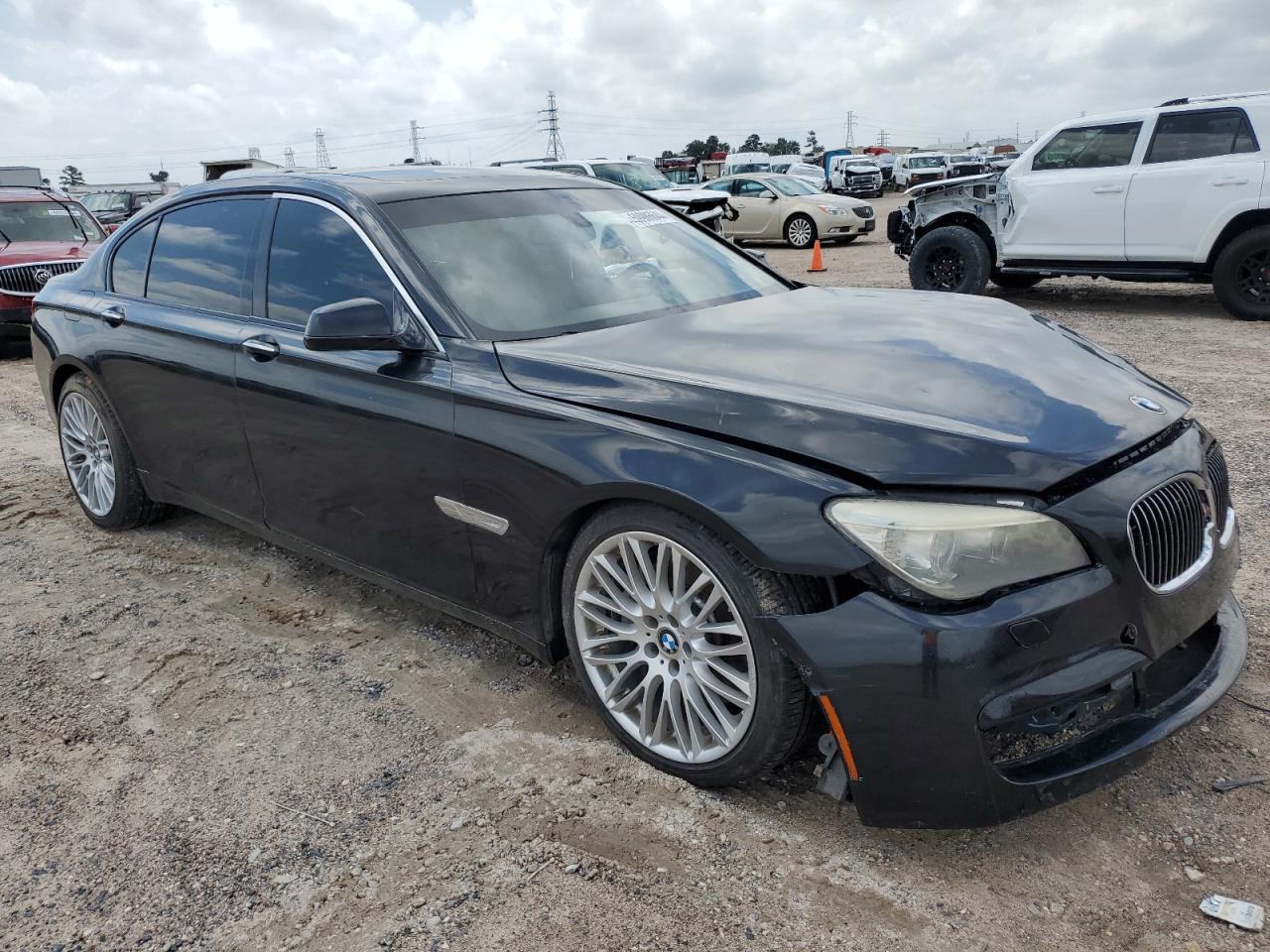 VIN WBAYE8C56DD132153 2013 BMW 7 SERIES no.4