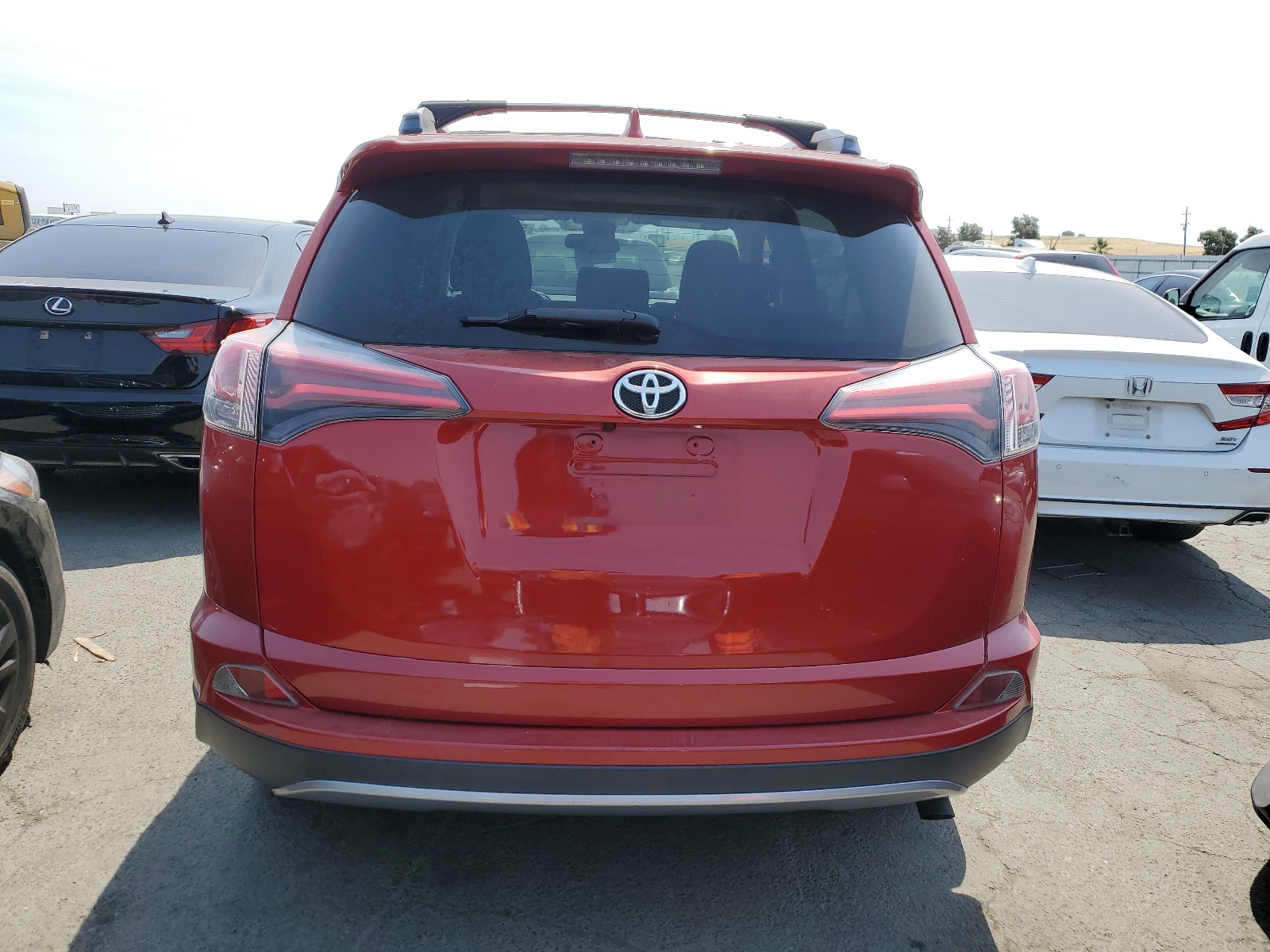 JTMWFREV0HJ139097 2017 Toyota Rav4 Xle