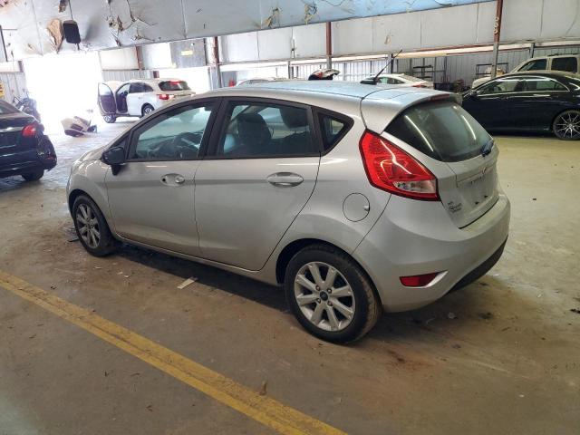 Хетчбеки FORD FIESTA 2012 Сріблястий