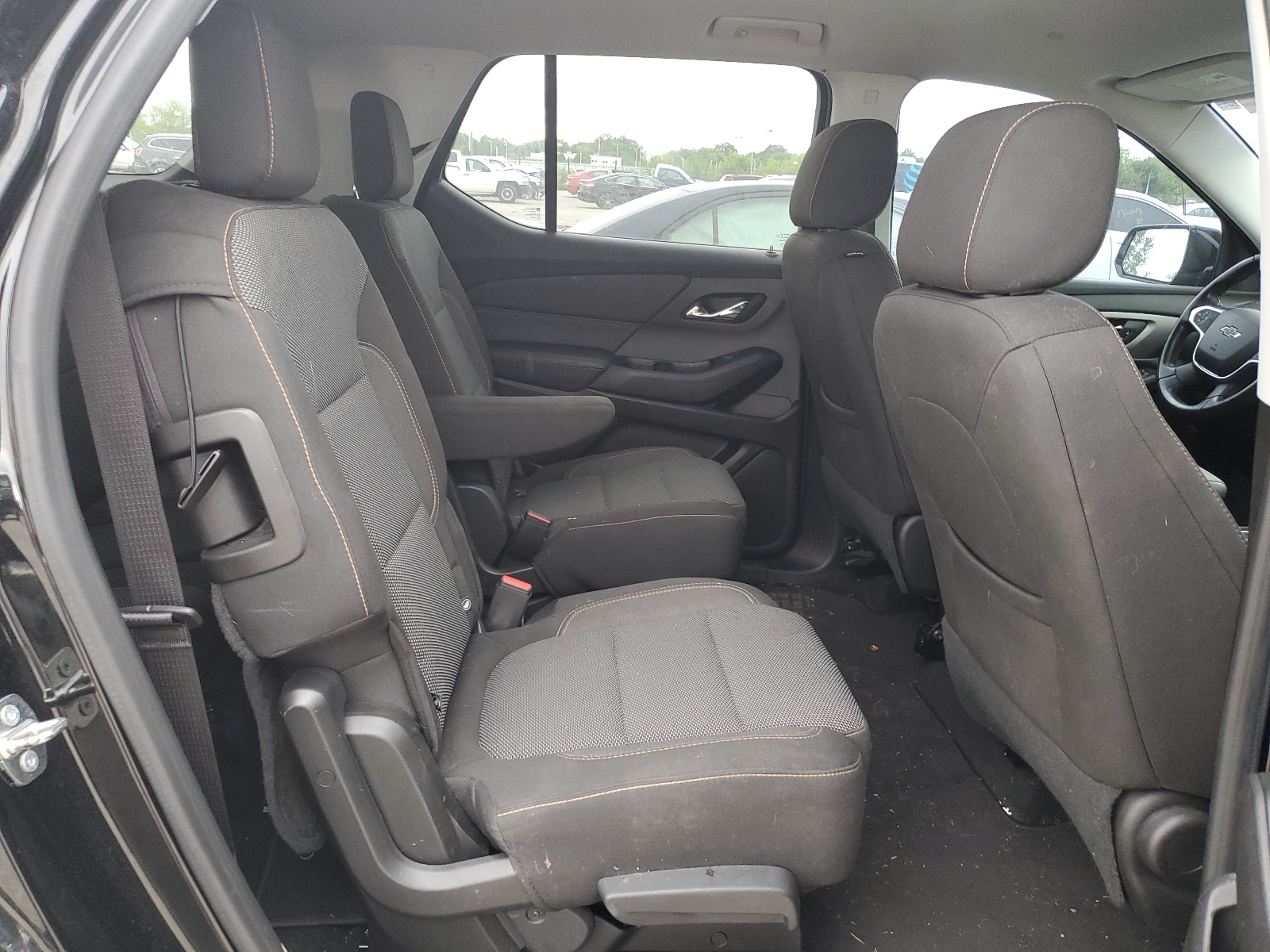1GNERGKW9JJ206121 2018 Chevrolet Traverse Lt