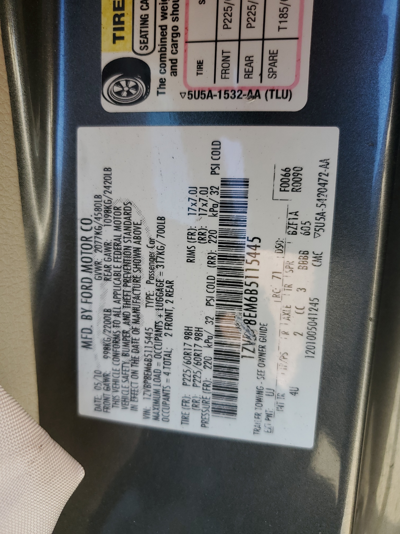 1ZVBP8EM6B5115445 2011 Ford Mustang