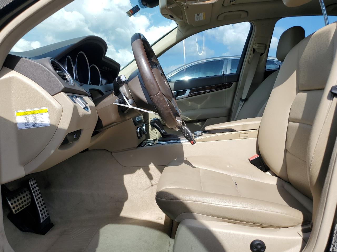 2013 Mercedes-Benz C 250 VIN: WDDGF4HB7DR272787 Lot: 59980344