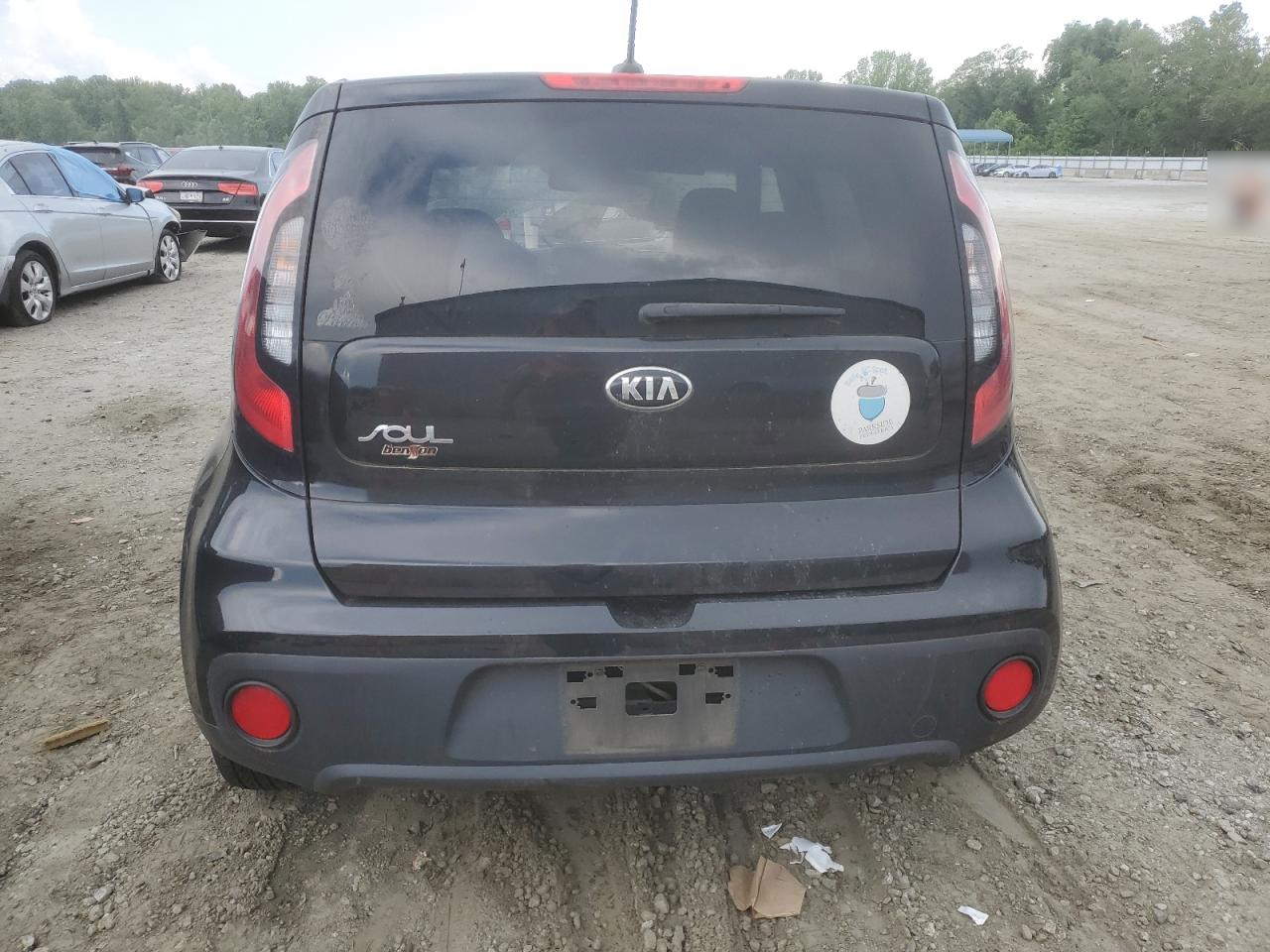 KNDJN2A23J7889290 2018 Kia Soul