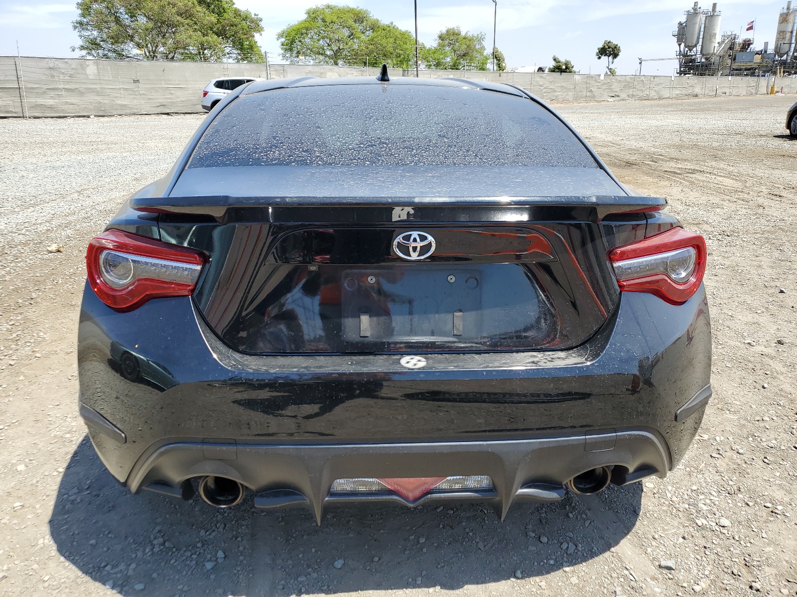 JF1ZNAA15J8700949 2018 Toyota 86