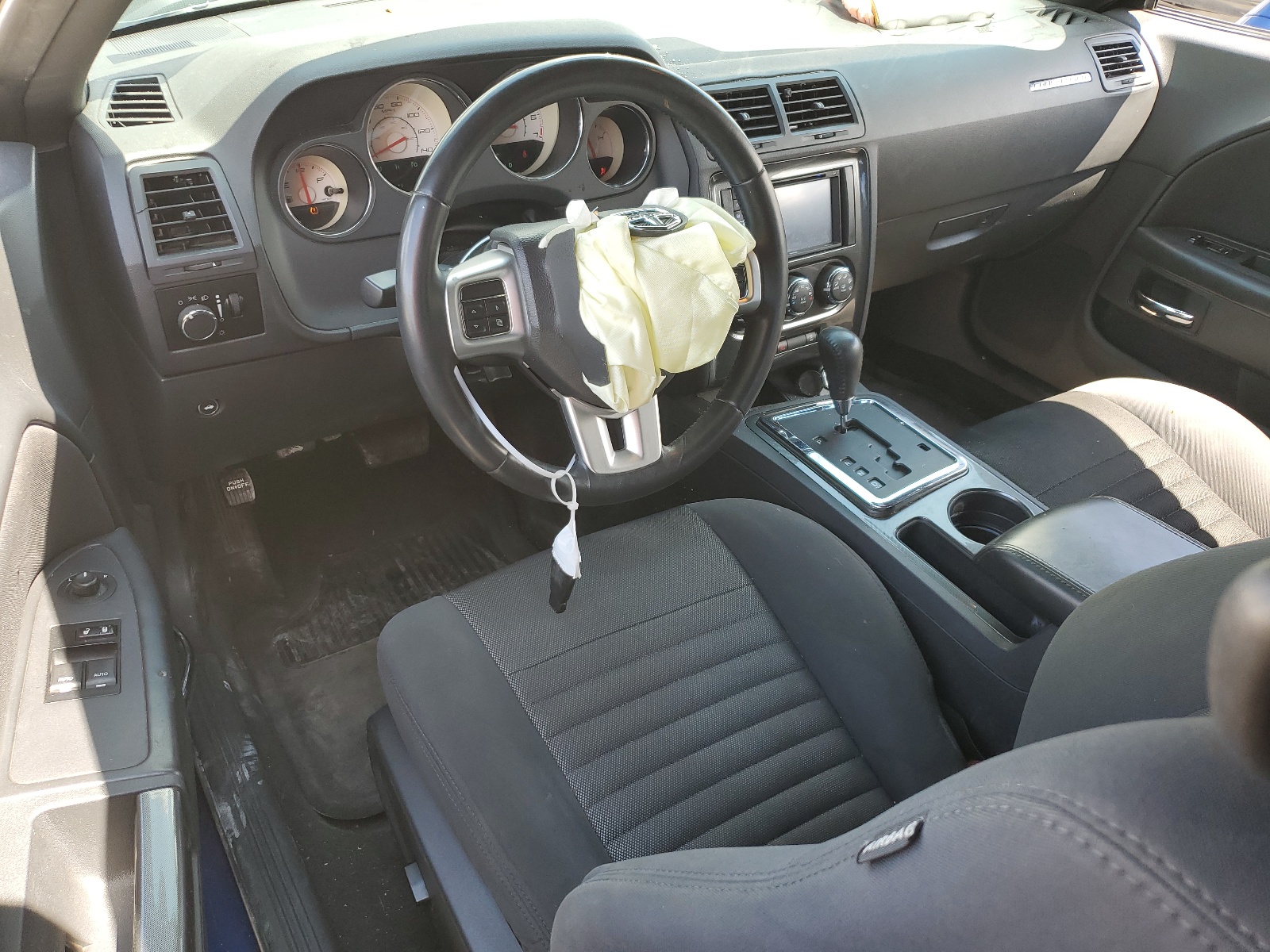 2C3CDYAG6CH239018 2012 Dodge Challenger Sxt