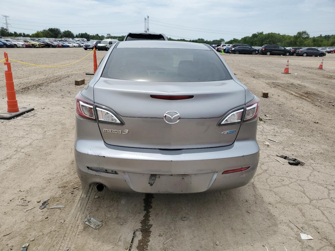 2013 Mazda 3 - Image 6