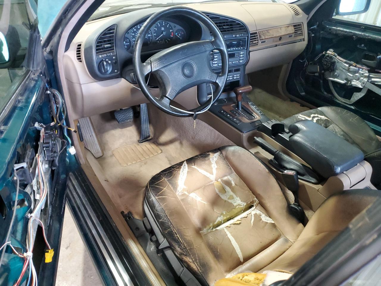 1996 BMW 328 Ic Automatic VIN: WBABK8324TET90085 Lot: 61091284