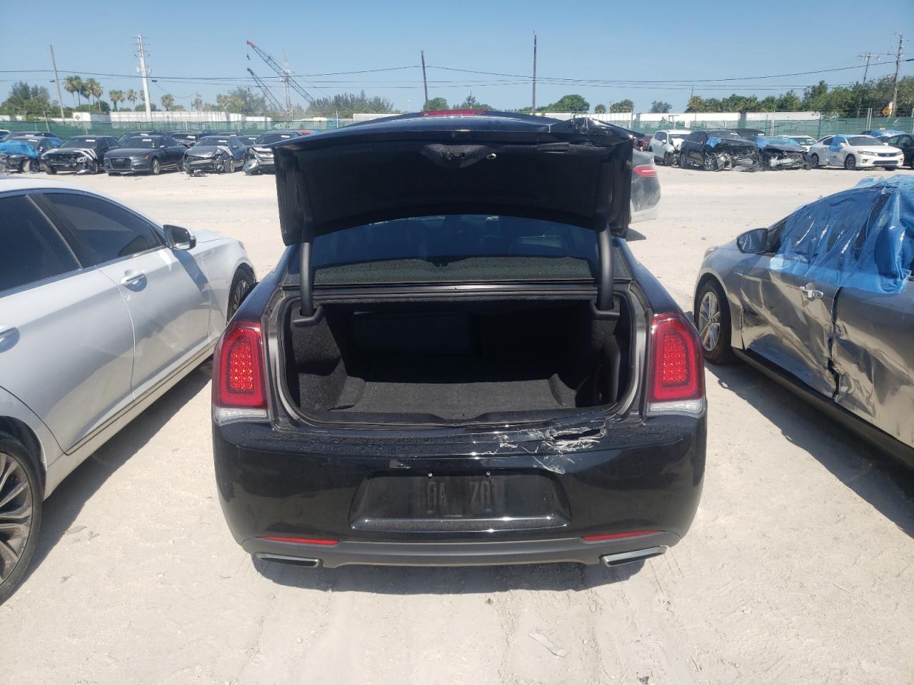 2016 Chrysler 300 S VIN: 2C3CCABGXGH198309 Lot: 57565204