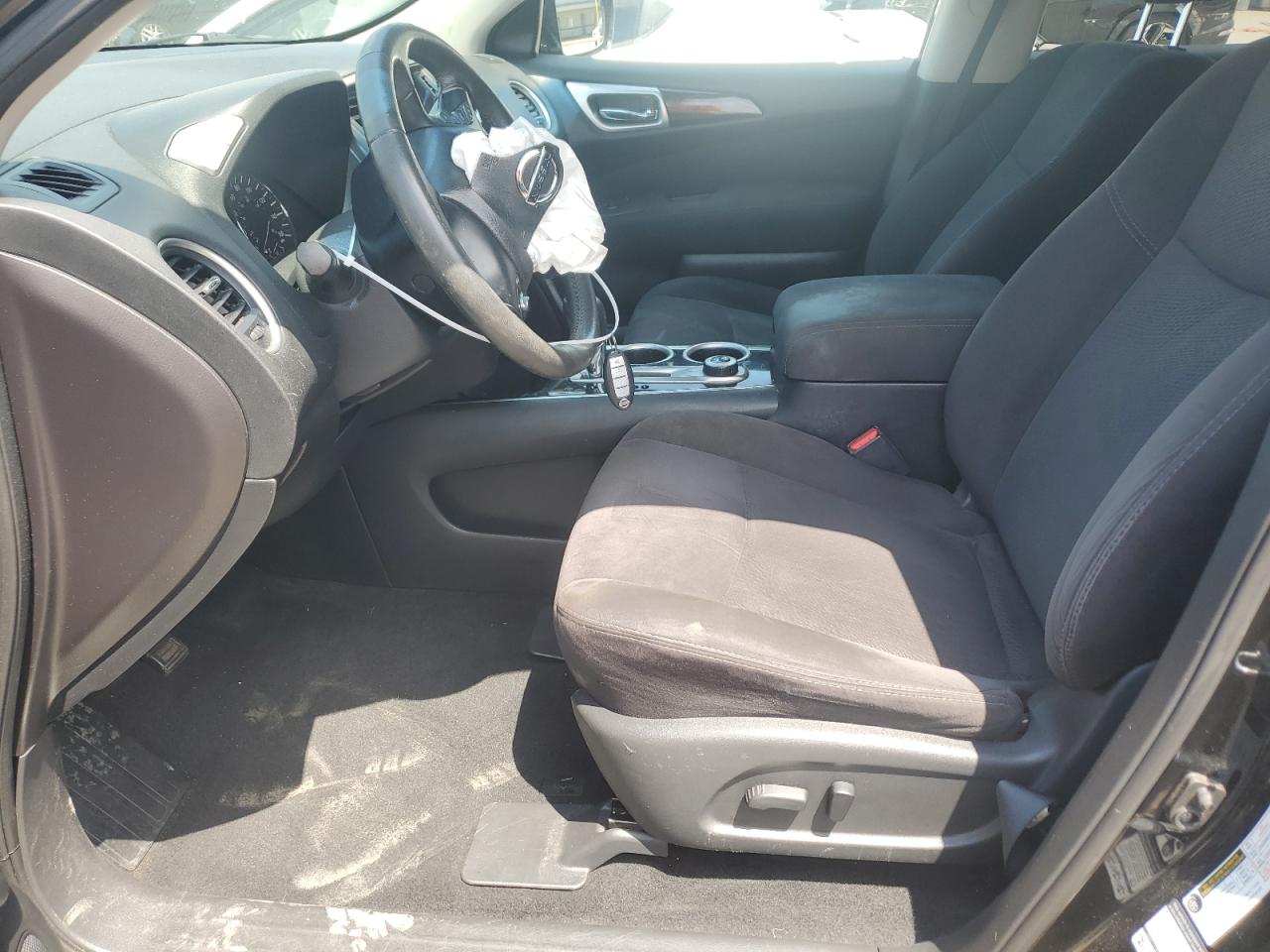 2015 Nissan Pathfinder S VIN: 5N1AR2MM2FC688590 Lot: 60229424