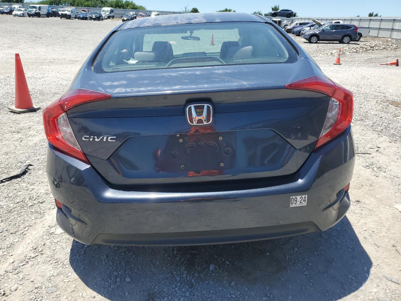 2HGFC2F50HH532714 2017 Honda Civic Lx