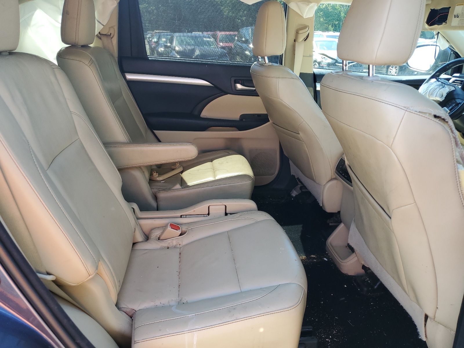 5TDJKRFH9FS172646 2015 Toyota Highlander Xle