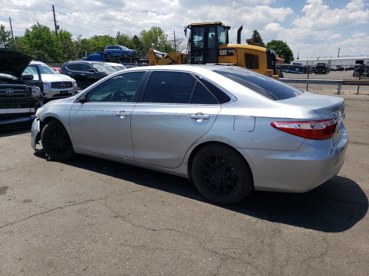 4T1BF1FK7HU396725 2017 TOYOTA CAMRY - Image 2