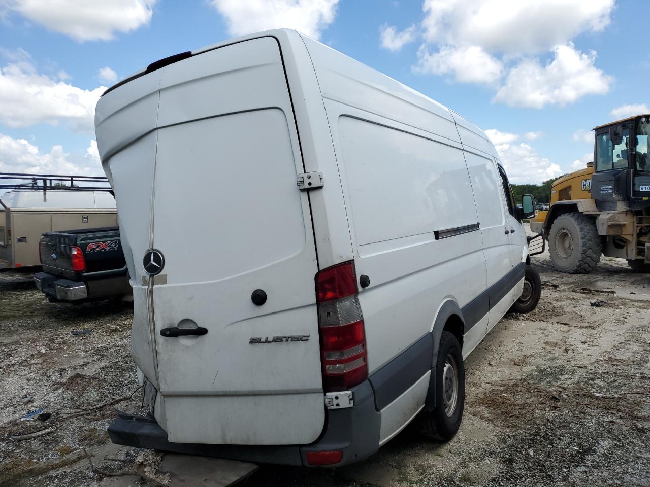 VIN WD3PE8DC4FP113558 2015 MERCEDES-BENZ SPRINTER no.3