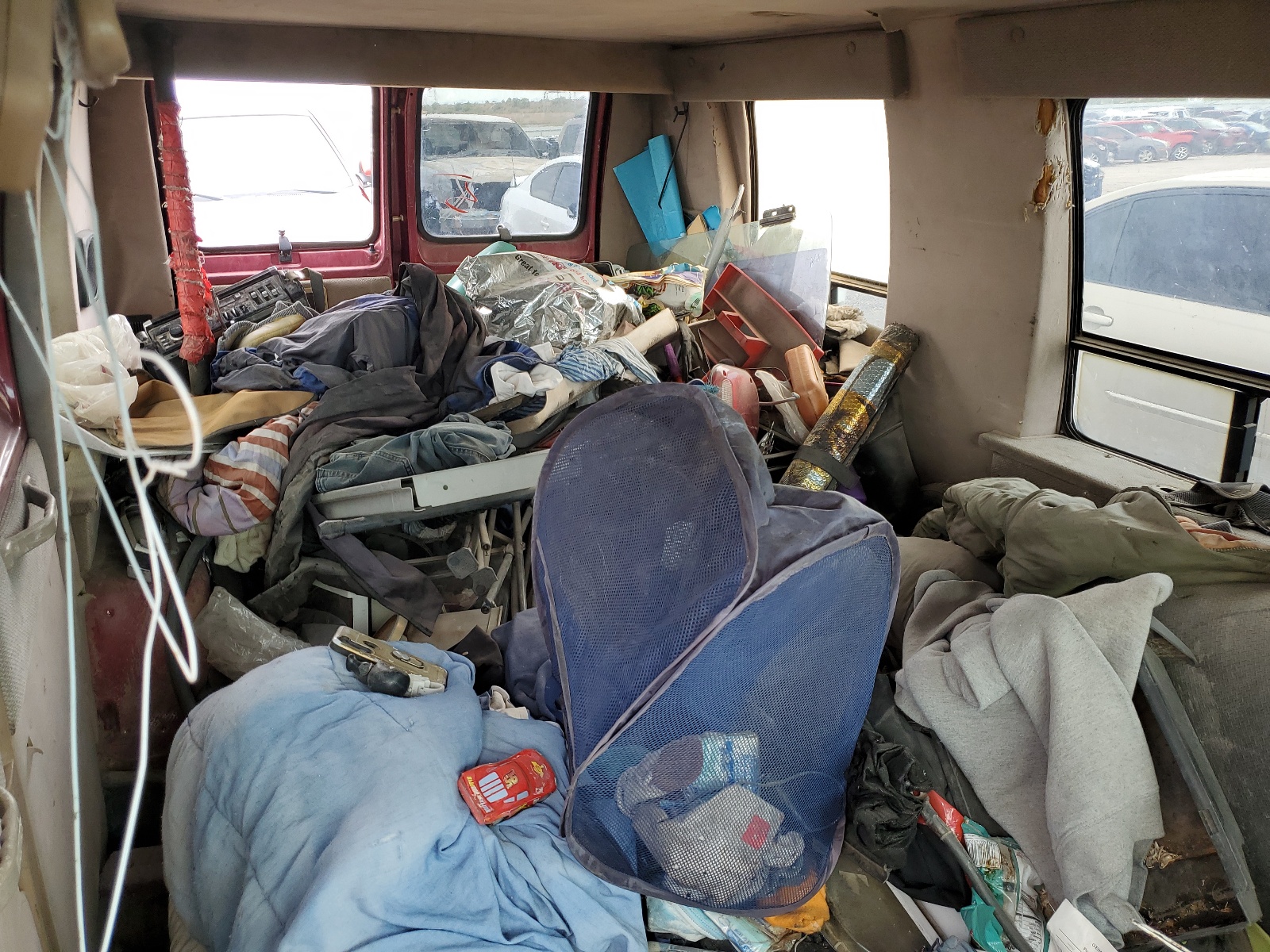 2B6HB11X7WK148253 1998 Dodge Ram Van B1500