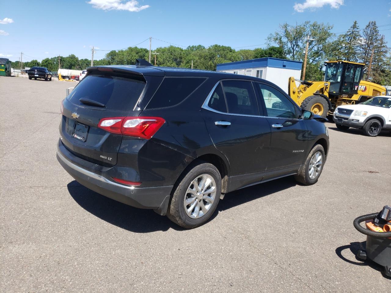 2020 Chevrolet Equinox - Image 3