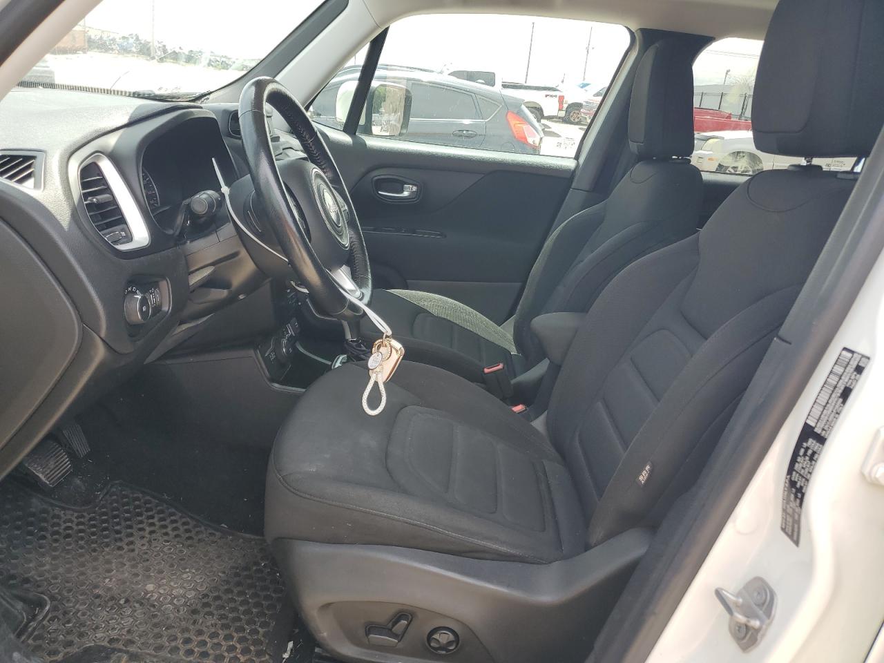 ZACCJBBB2JPG82668 2018 Jeep Renegade Latitude