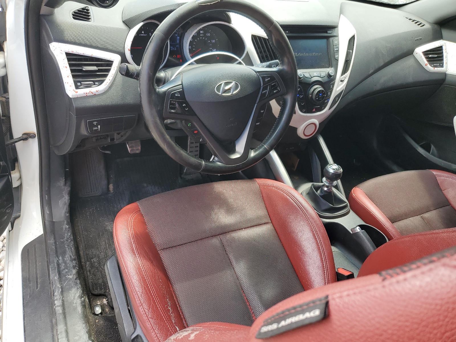 KMHTC6AE2EU208815 2014 Hyundai Veloster Turbo
