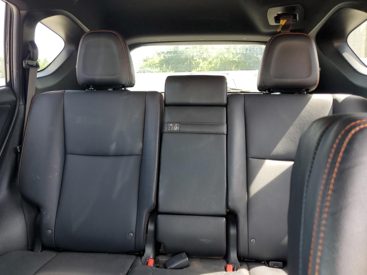 2017 Toyota RAV 4 - Image 10