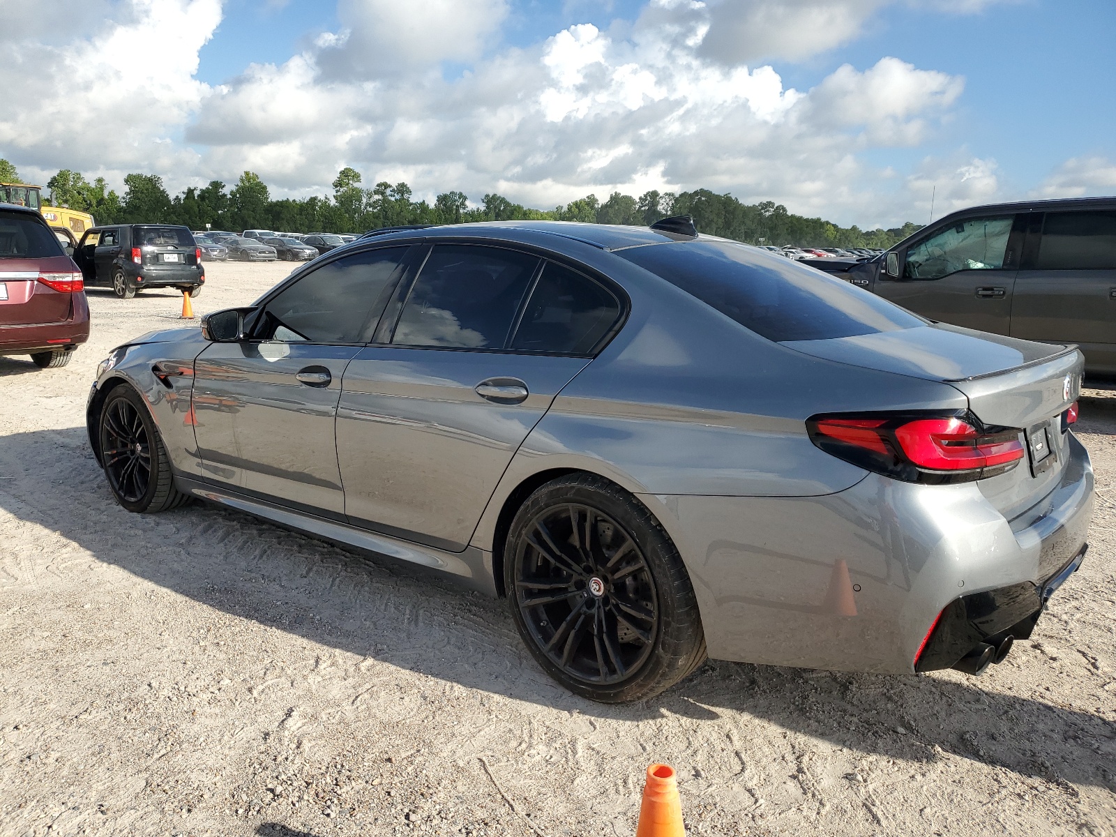 2023 BMW M5 vin: WBS83CH08PCL64216