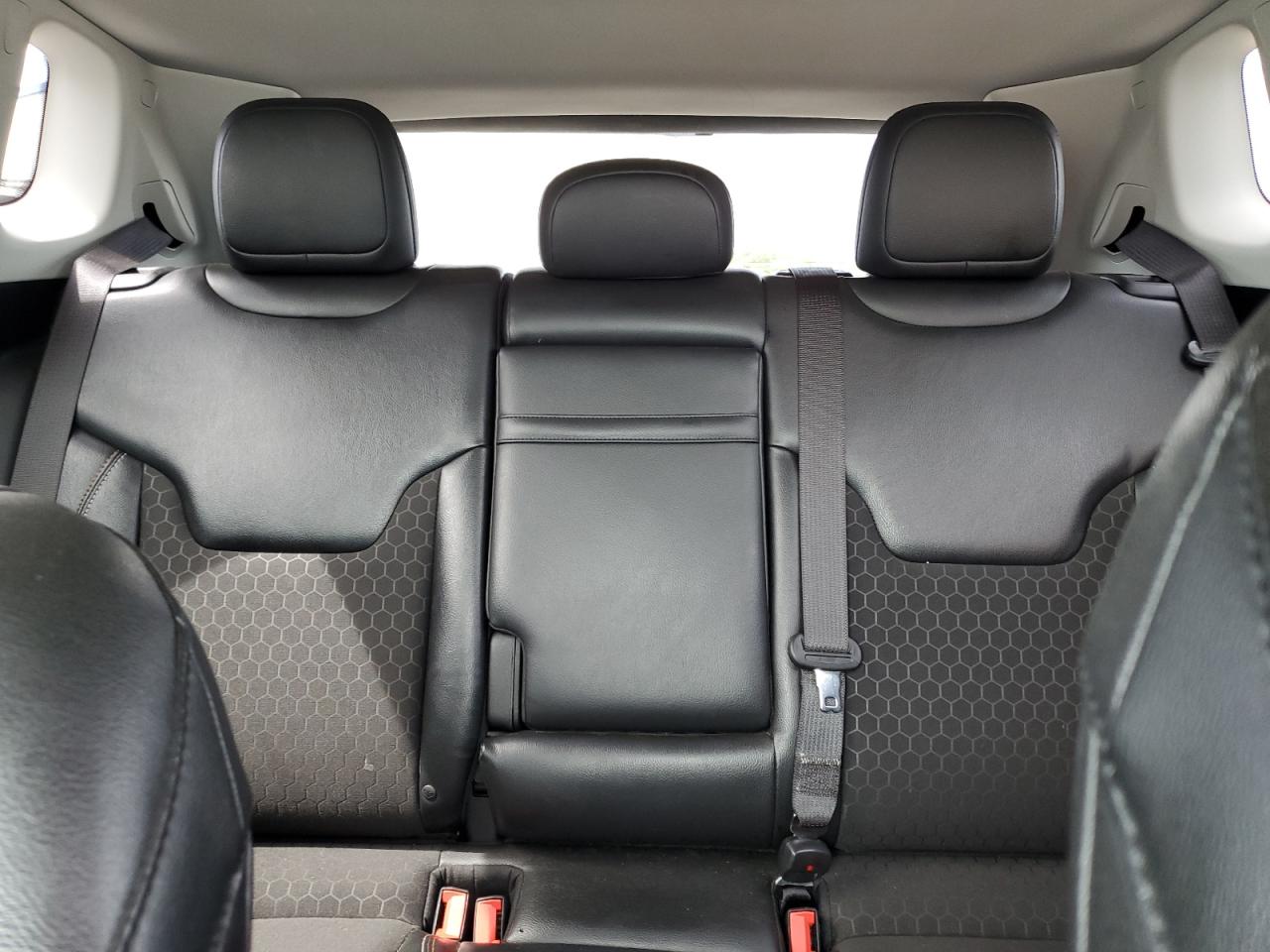 2018 Jeep Compass Latitude VIN: 3C4NJCBBXJT468583 Lot: 58710614