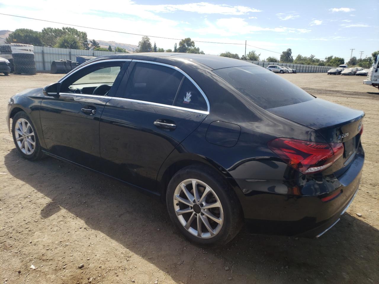 2019 Mercedes-Benz A-klasse - Image 2
