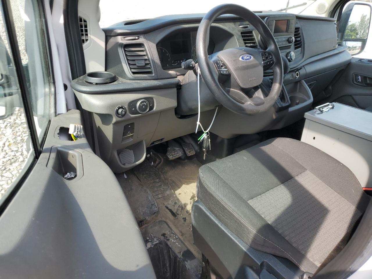 2022 Ford Transit - Image 8