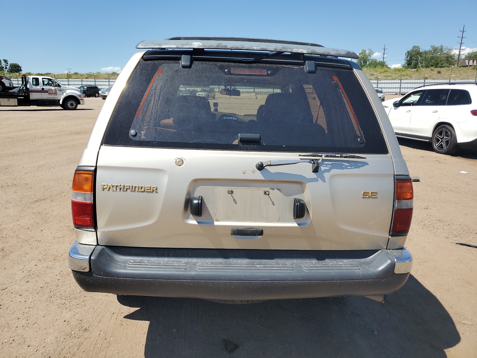 JN8AR05Y8TW010838 1996 Nissan Pathfinder Le