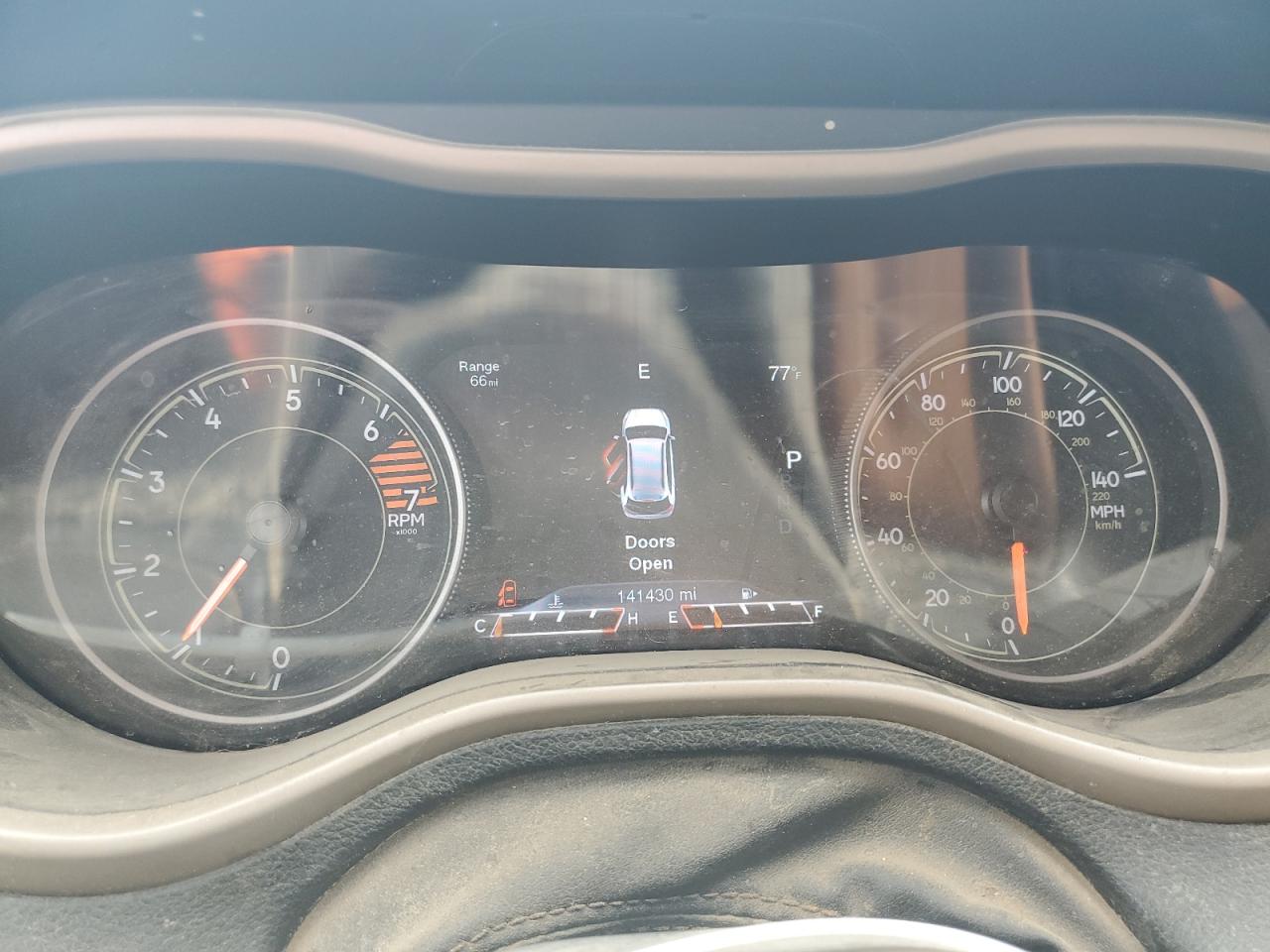 1C4PJMDB8JD527373 2018 Jeep Cherokee Limited