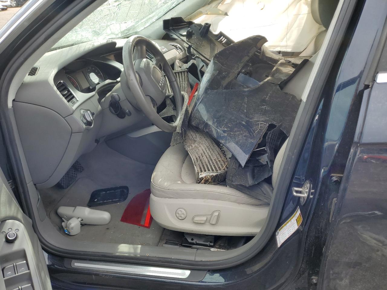 2011 Audi A4 Premium Plus VIN: WAUFFAFL2BN048828 Lot: 61302804