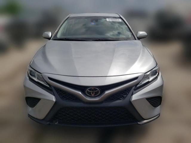  TOYOTA CAMRY 2020 Серебристый