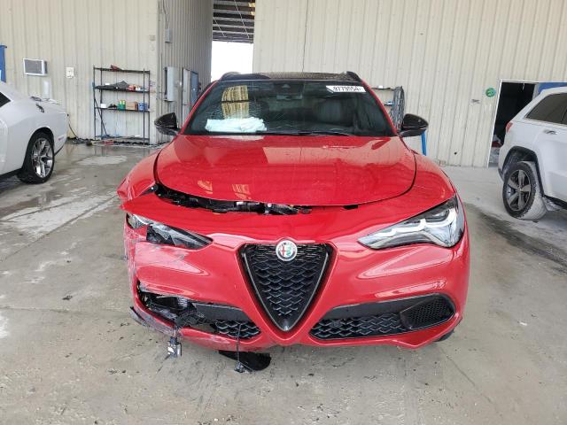  ALFA ROMEO STELVIO 2024 Червоний