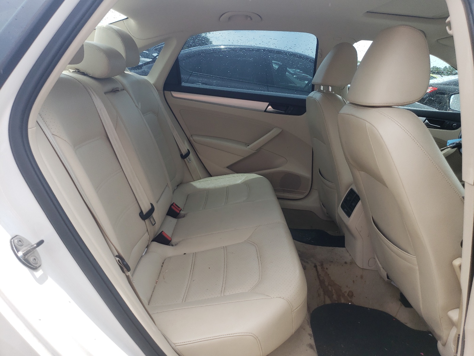 1VWBN7A37DC034580 2013 Volkswagen Passat Se