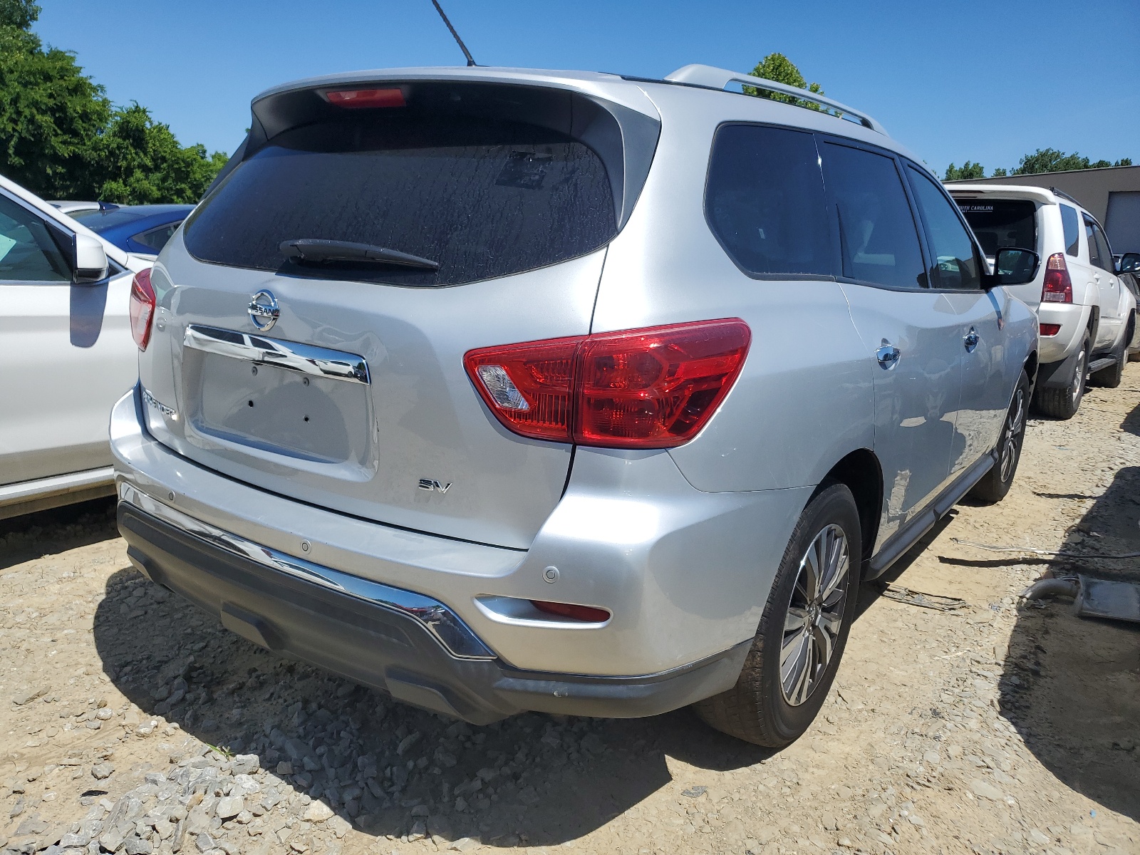 2017 Nissan Pathfinder S vin: 5N1DR2MN5HC697597