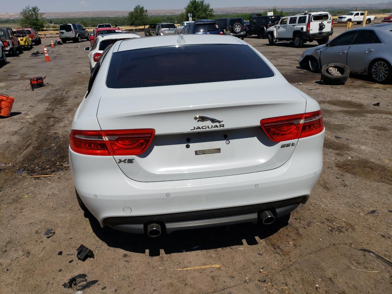 SAJAH4BV0HA946894 2017 Jaguar Xe First Edition