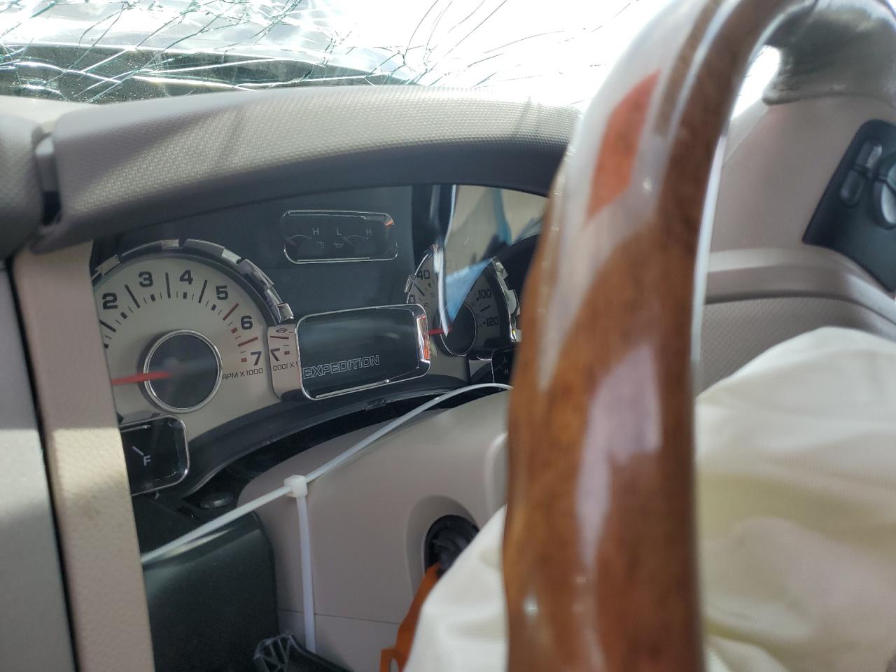 2007 Ford Expedition El Limited VIN: 1FMFK20507LA30910 Lot: 61060194