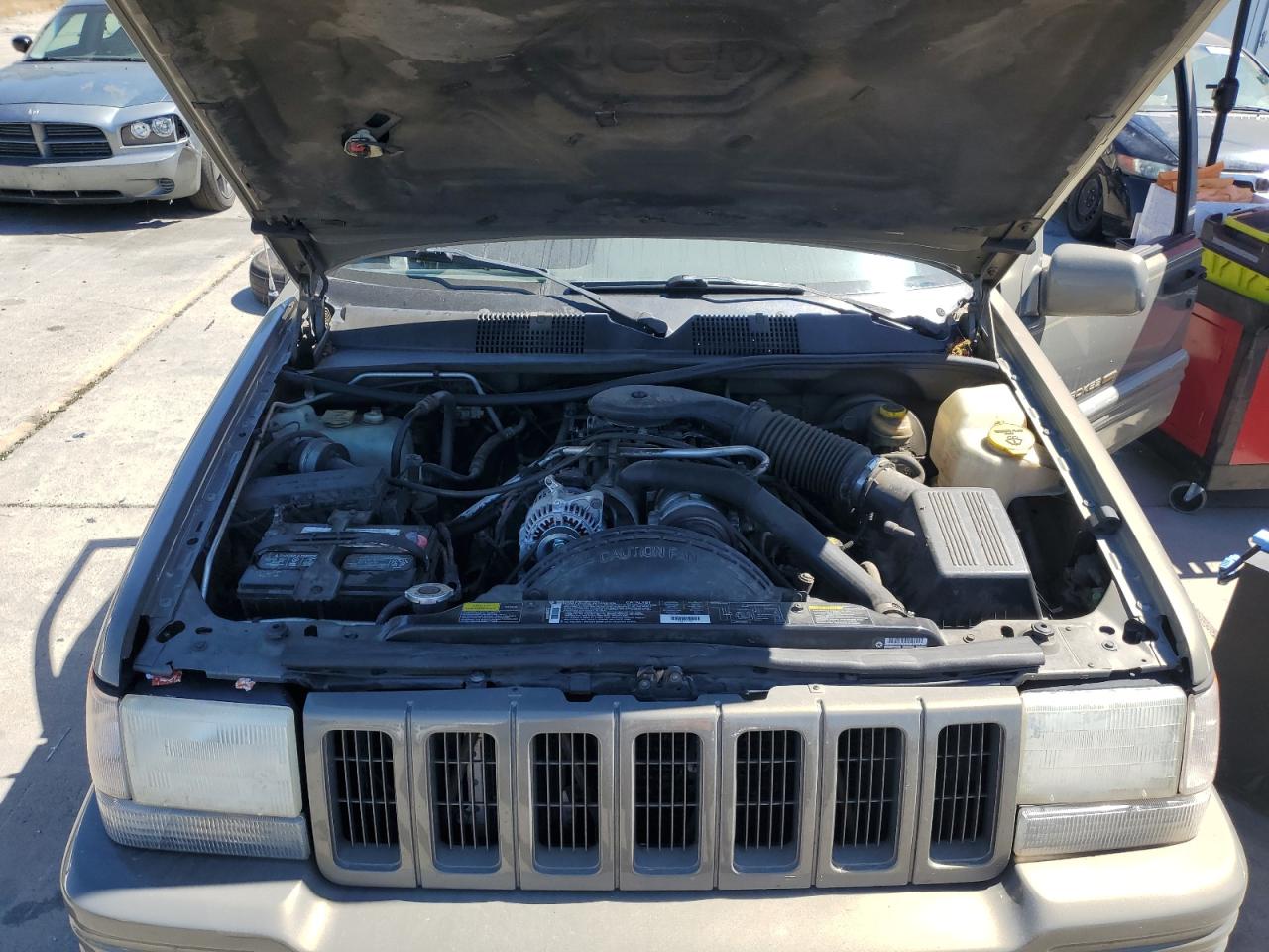 1996 Jeep Grand Cherokee Limited VIN: 1J4GZ78Y4TC373370 Lot: 57335344